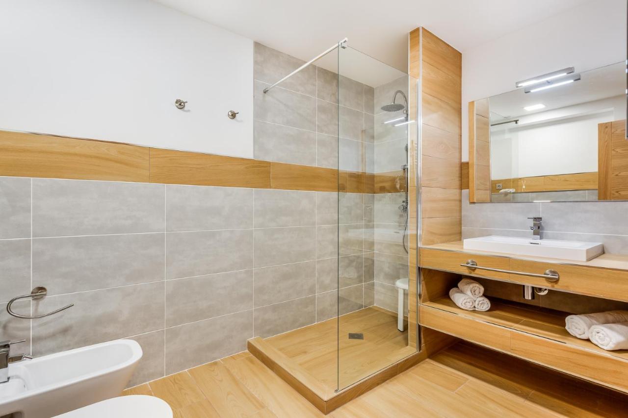 New 1 Bedroom Apartement On The Sea In Marbella. Eksteriør billede